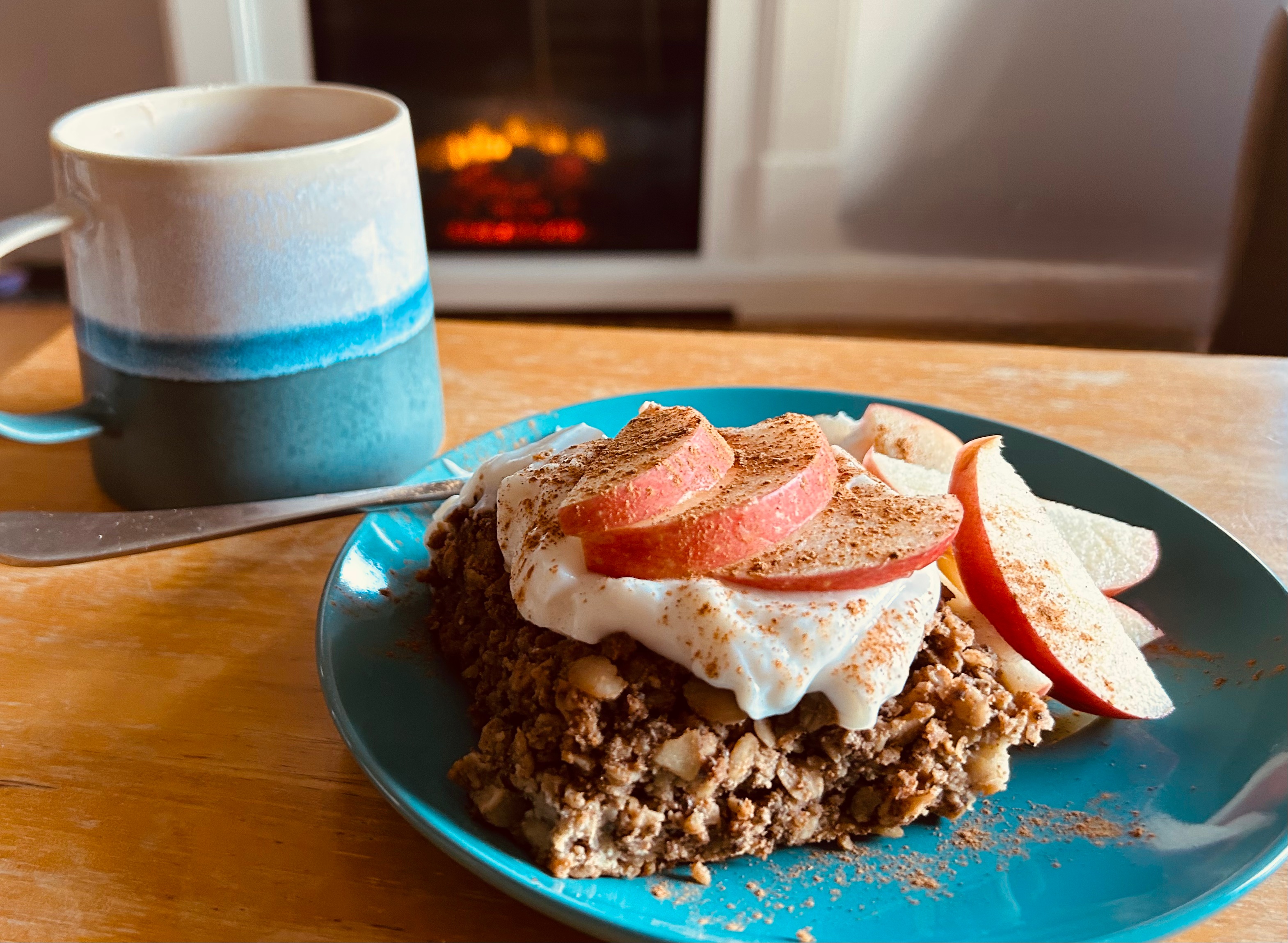 Apple Cinnamon Oatmeal Bake